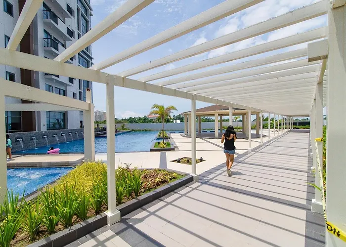 Omp 15c-t2, Seaview, Pool & Access, Near Airport, Fast Wi-fi, Netflix Apartment Punta Engano (Mactan)