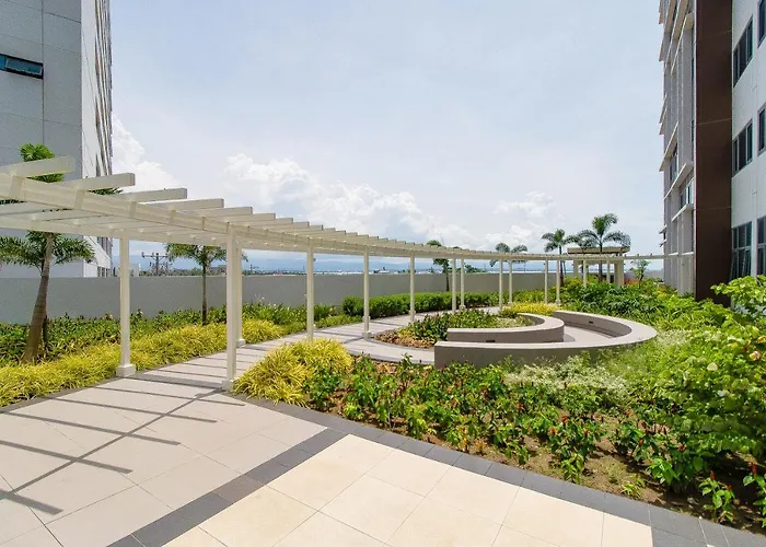 Omp 15c-t2, Seaview, Pool & Access, Near Airport, Fast Wi-fi, Netflix * Punta Engano (Mactan)