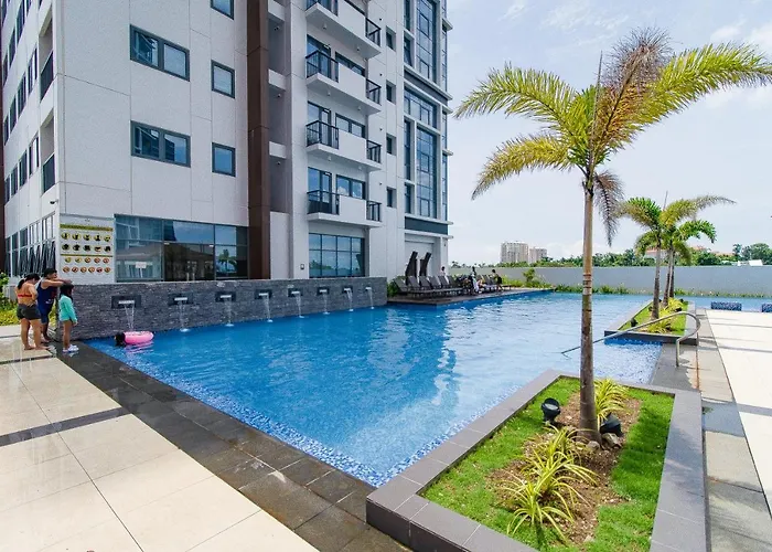 Omp 15c-t2, Seaview, Pool & Access, Near Airport, Fast Wi-fi, Netflix *